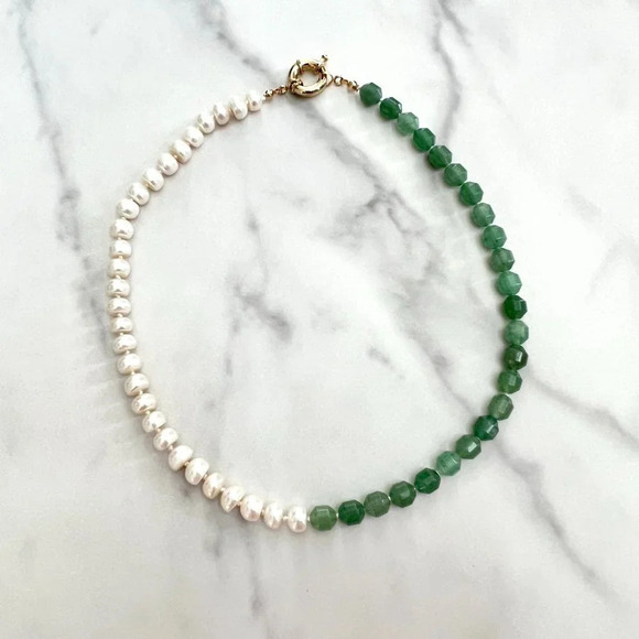 Pearl and Green Aventurine Gemstone Necklace Gold Filled Clasp - Picture 2 of 8